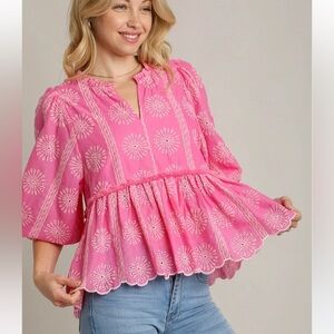 NWOT UMGEE pink and white embroidered top - women’s small
